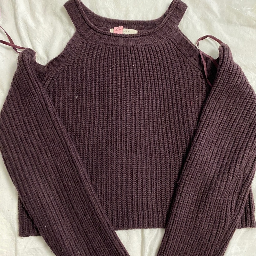 Women’s sweater
